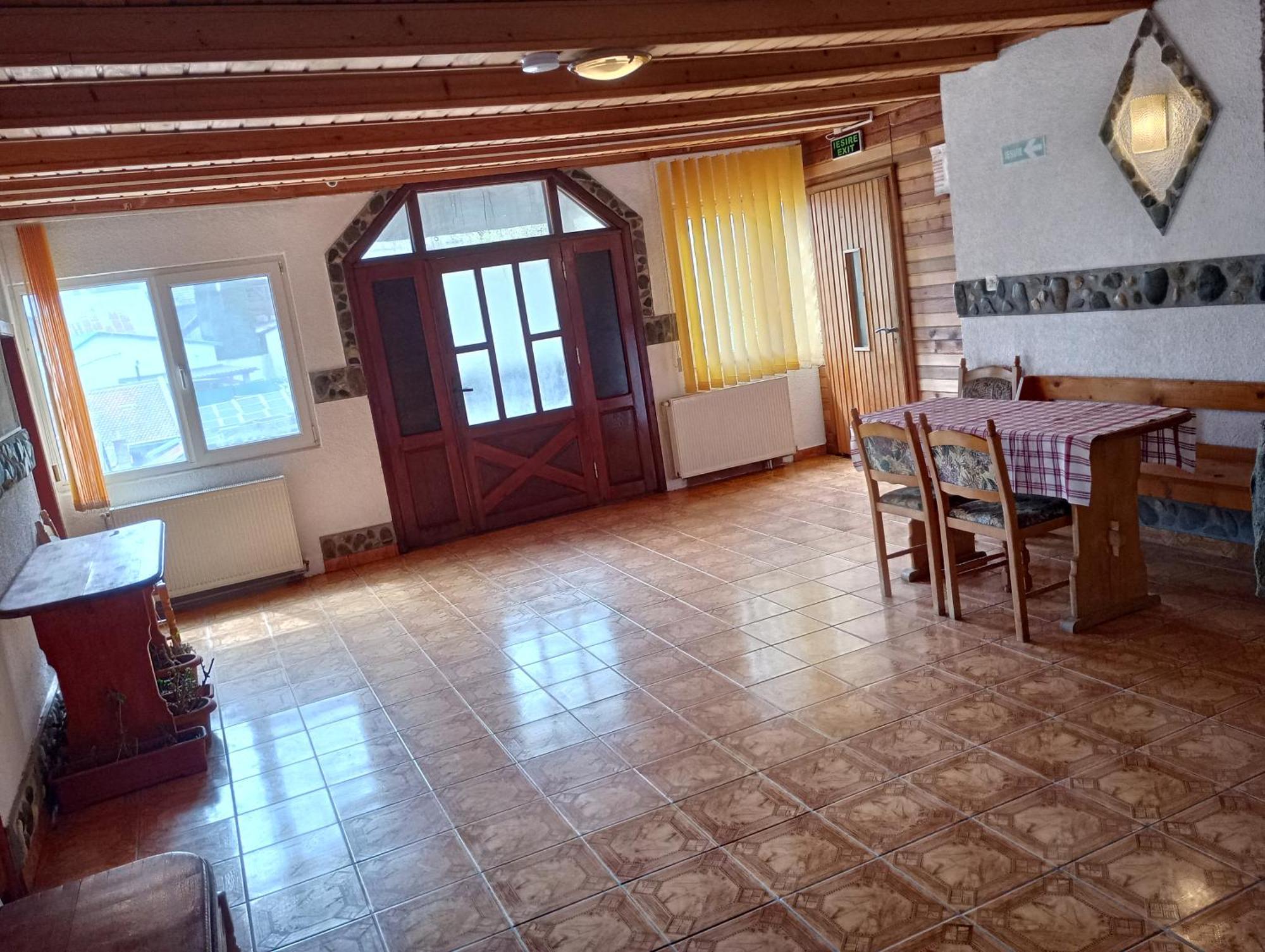 Pensiunea Irina 1 Si 2 Zarnesti Exterior photo